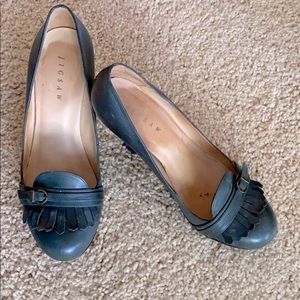 JIGSAW Pumps with Buckle and Tassel